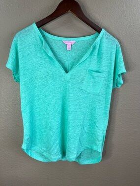 Lilly Pulitzer Mint Green V-Neck Short Sleeve Pocket Tee